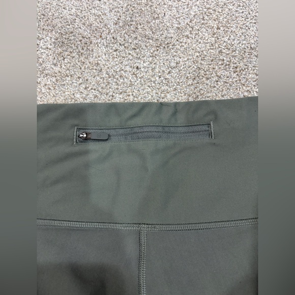 Lululemon Women’s In Focus Run Tight Sense Knit Army Green Size 8 - Picture 5 of 7